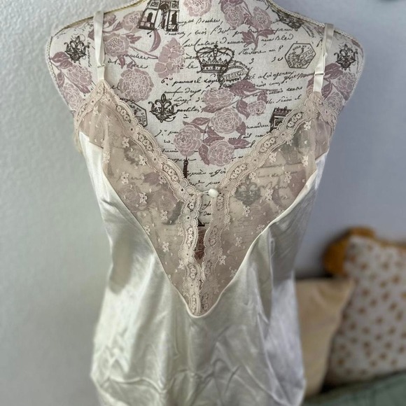 Vintage slip top - Picture 1 of 8